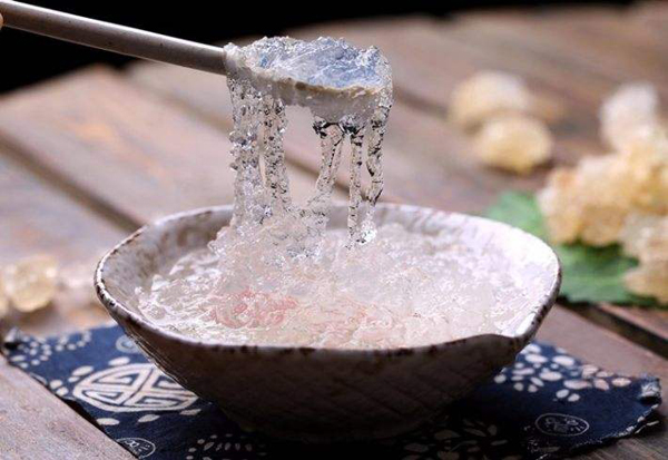 紫一商城雪燕与燕窝之间的差异