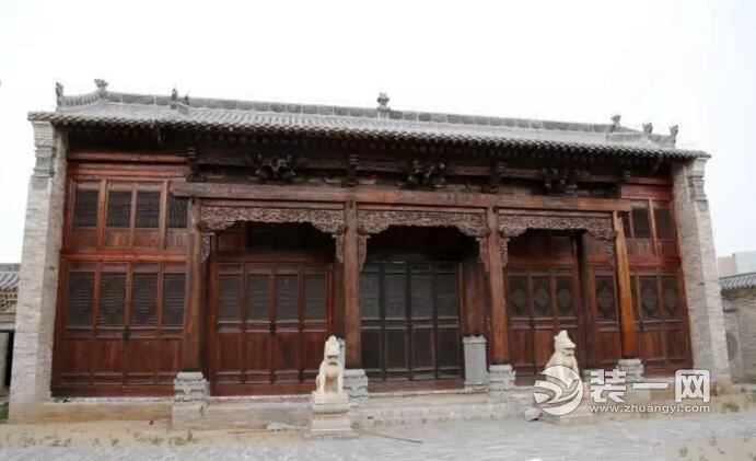 在郑州拆迁工地上惊现一座四合院