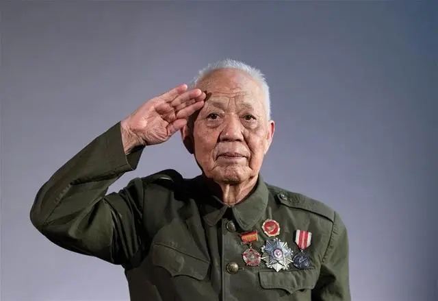 ​痛别！上甘岭特等功臣逝世！曾孤身歼敌140余人！