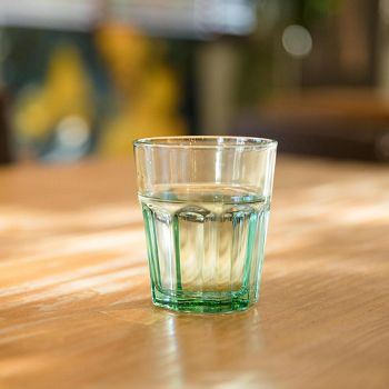 多喝温水
