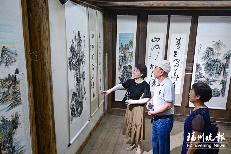 福州：主题书画展献礼建党103周年