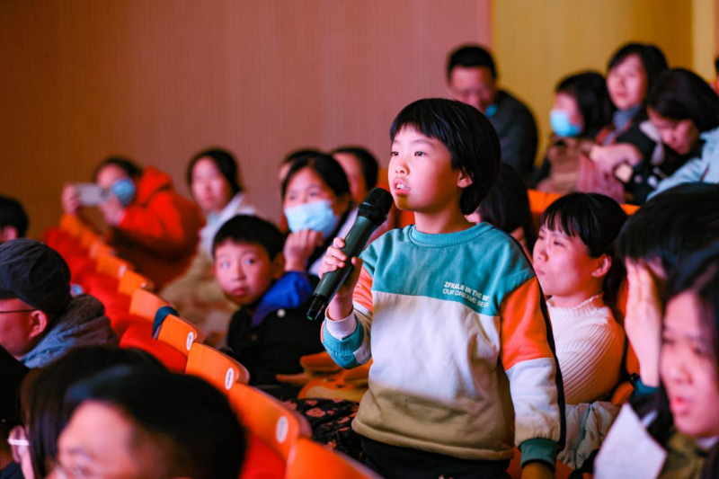 聆听剧场里的诗行 市图书馆第三届诗歌剧场上演精彩瞬间