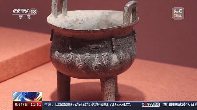 甲骨文中最早的“中”字和“国”字出现在哪？揭秘