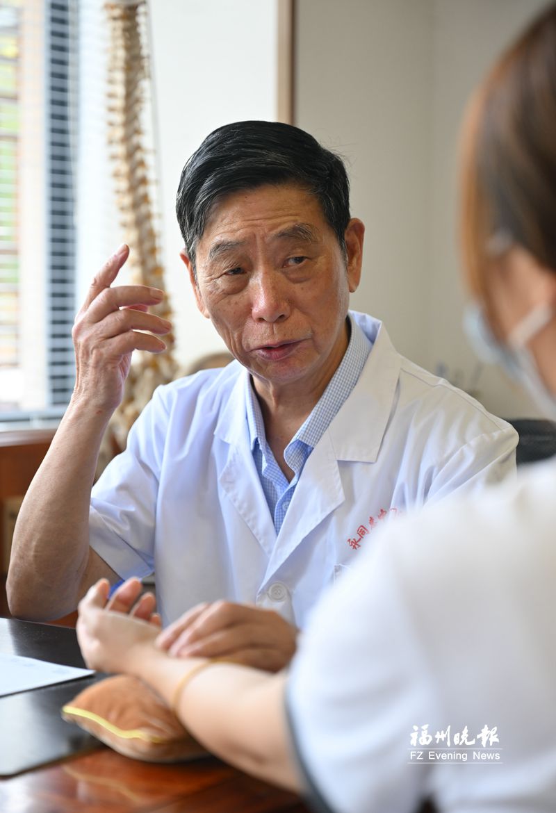 鲍修惠：传承600年“老军医”技艺