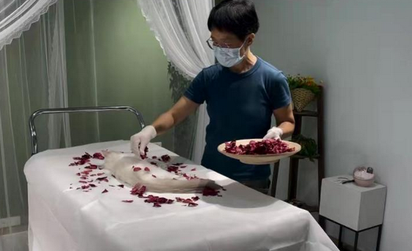 体面告别，深圳宠物殡葬高端业态出现，行业如何规范监管？