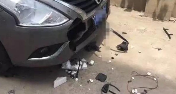 邻居家二哈咬坏我的车，却理直气壮拒绝赔偿
