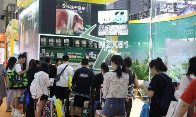 2000亿宠物食品赛道，本土企业也想分杯羹