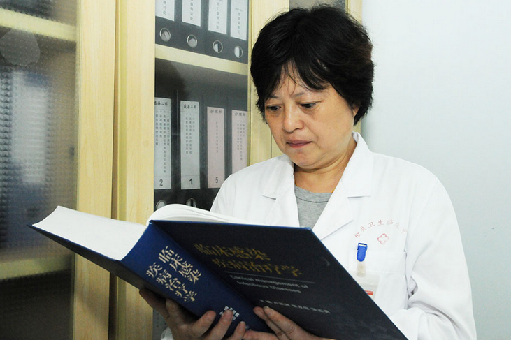 因养仓鼠致脸烂成火龙果？专家提醒来源不明宠物有传染病风险
