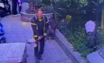 柯基犬事件:狗主人和打狗人违法，爱狗人士犯罪 