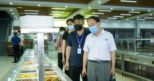上海交大就食堂饭菜吃出针头致歉，不是猪太犟断针？有前车之鉴！