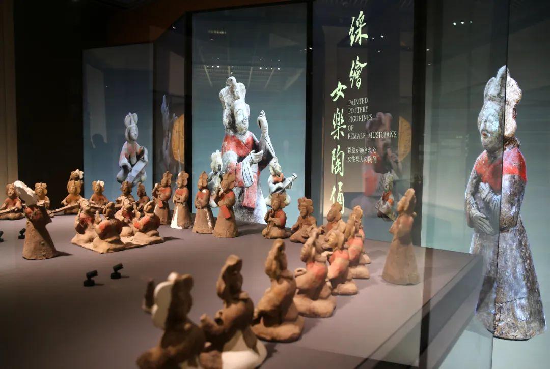 机场扩建，发现几千座古代墓葬！原地开了家博物馆……