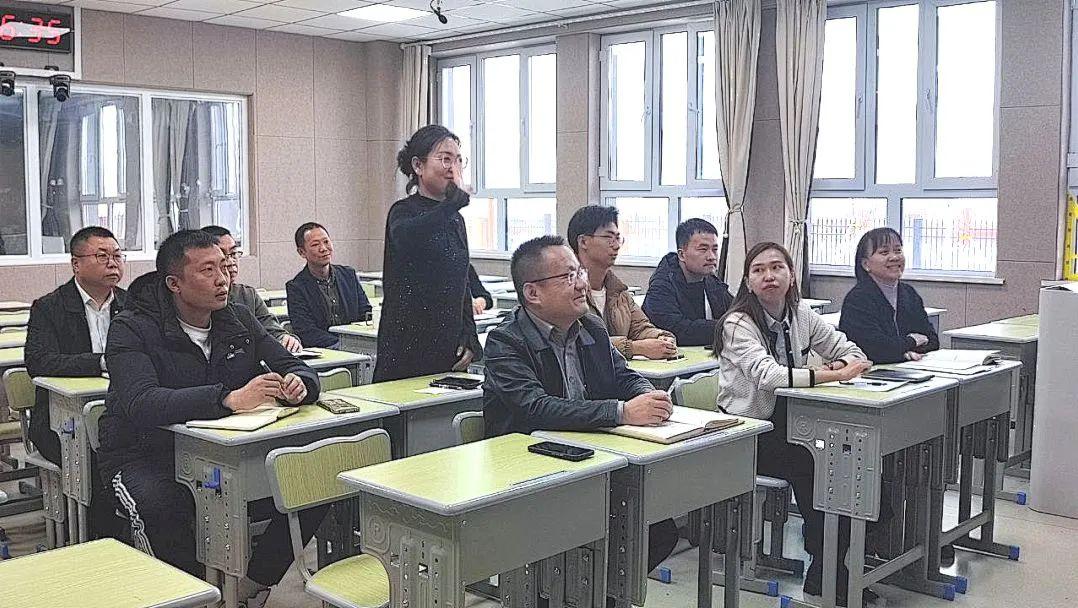 福州教育援疆“三维发力” 助推提升奇台教学质量