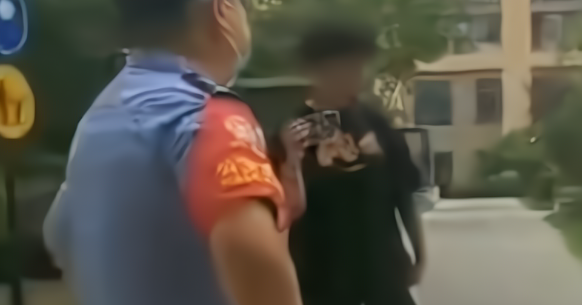 嚣张！“你敢弄我狗，我就弄死你孩子”，什么年代了还有这样的人