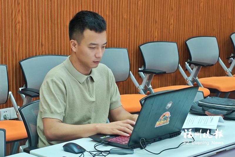 吴良铭：研发高精度定位搜救系统 获得实用新型专利