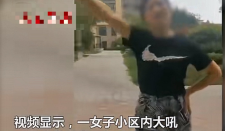 女老板遛狗咬伤孩子，嚣张威胁家长：弄死你家两小孩也就赔几千万 