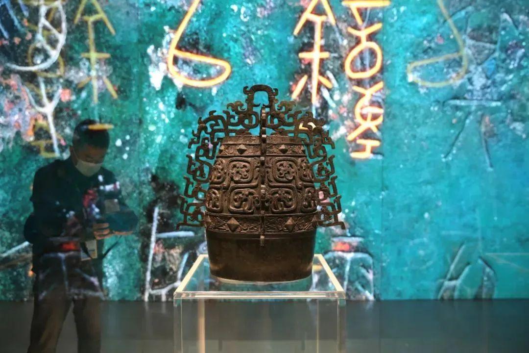 机场扩建，发现几千座古代墓葬！原地开了家博物馆……