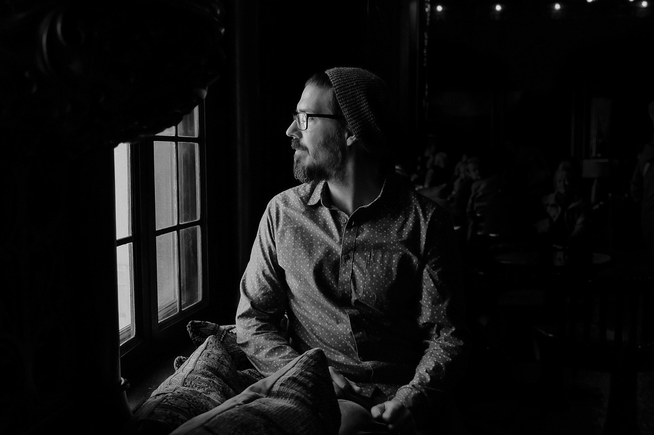河南刑案震惊社会，2死1伤，嫌犯自杀身亡，背后真相令人唏嘘