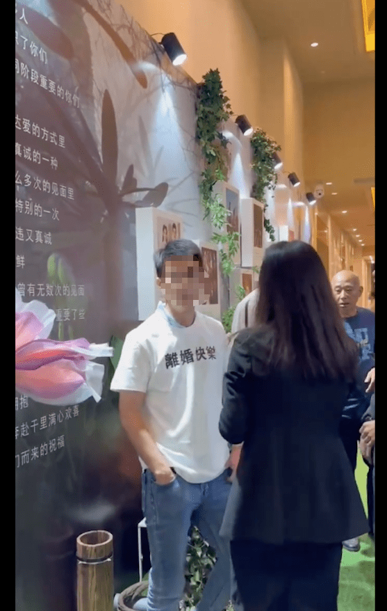 一年前男子卖掉狗后生意变差，想去要回狗遭拒绝，竟大闹对方婚礼 