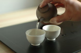 茶香四溢，健康随行，揭秘那些助于减肥降血压的神奇茶叶