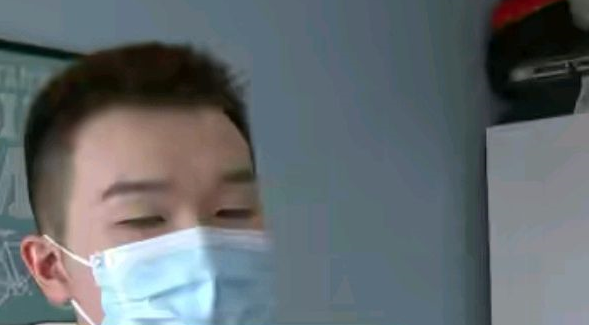 小伙把自家银猫交出去配种生下稀有金猫，说好的条件对方却变卦了