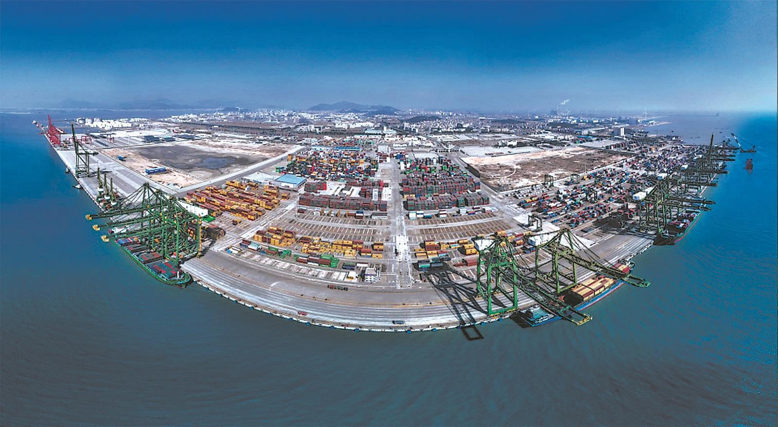 福建：潮头踏浪，铺就碧海通途