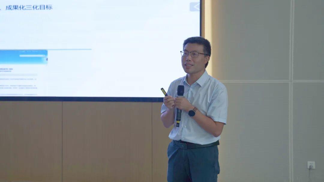 大咖齐聚福州高新区，共绘数字人才新生态蓝图！