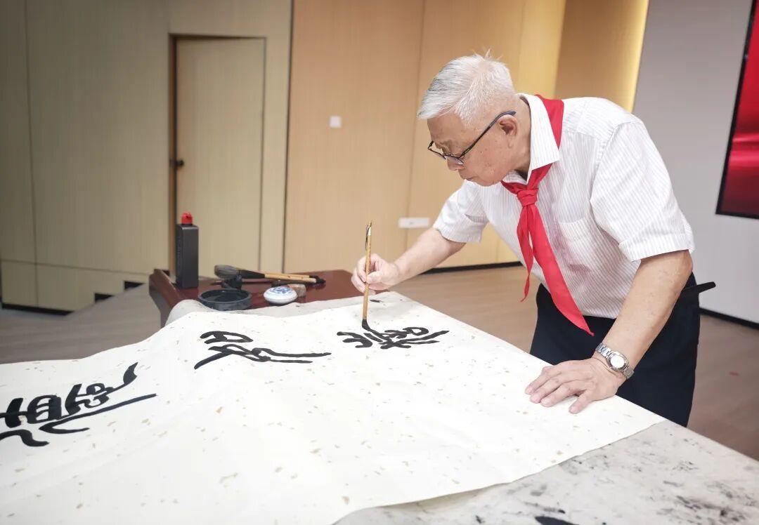 “十一三”建队日主题活动（二）｜强国复兴有我 争当新时代好少年 ——福州市岳峰中心小学2025年少先队建队纪念日主题活动