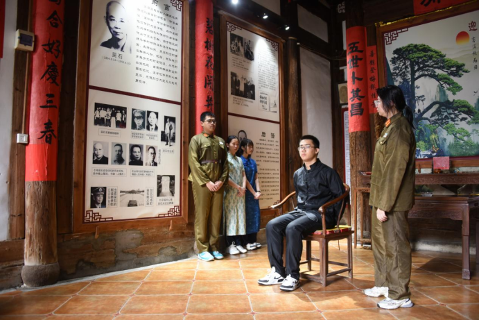 央视上演谍战热剧《沉默的荣耀》！主人公从福州这两所中学走出