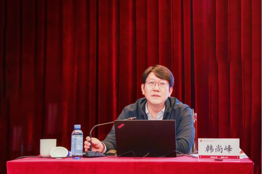 中国矿业大学（北京）党委书记韩尚峰讲授专题思政课。校方供图
