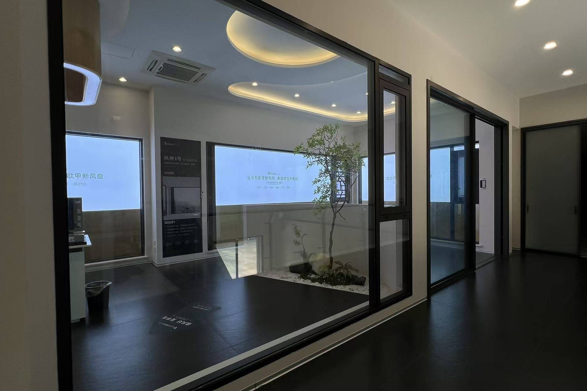 曼亭鸟门窗产品展示