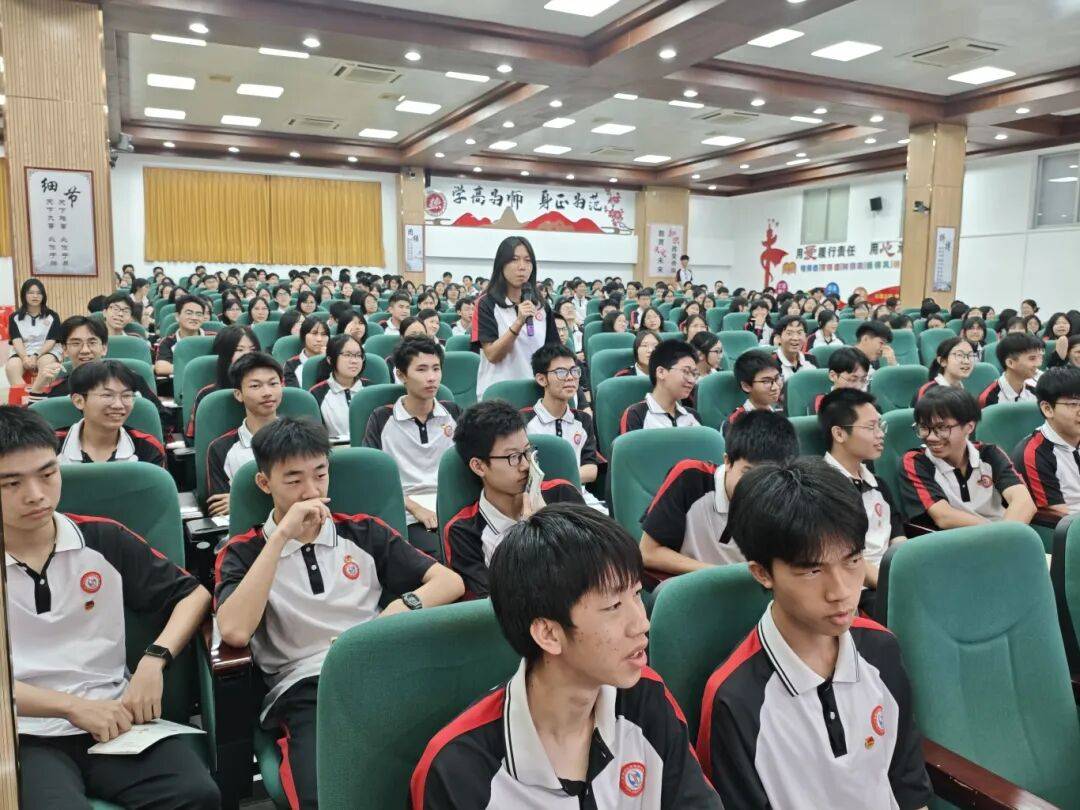 宣讲照片 (9).jpg