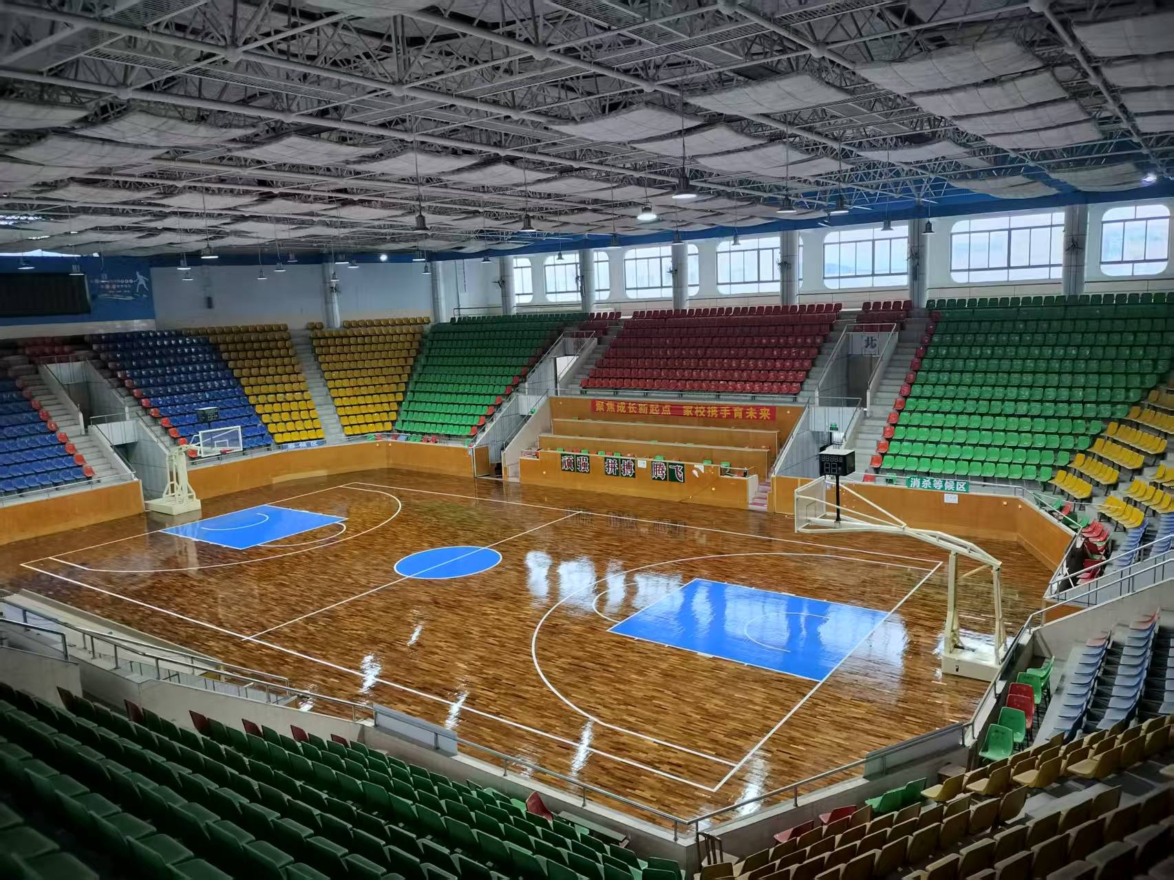 广东大榄体育馆.jpg