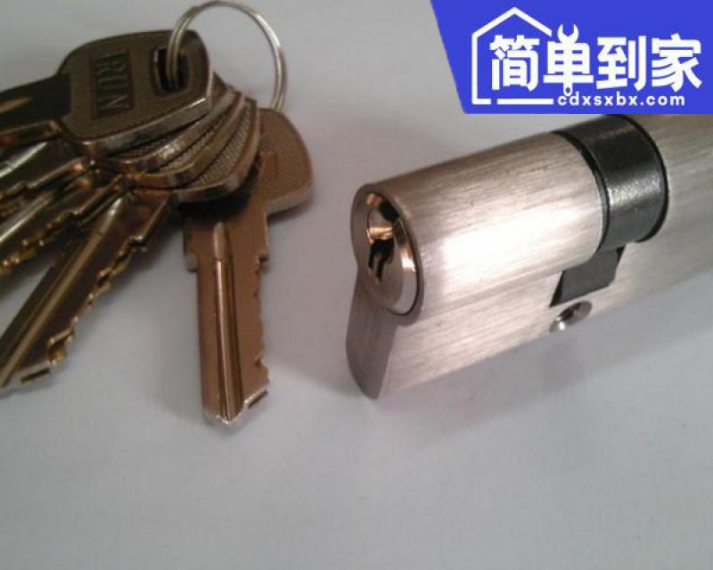 房门坏了换锁芯需不需要换钥匙？