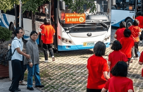 9e318de8-a6ac-4364-a4a5-0c6ce4dcb28d.png