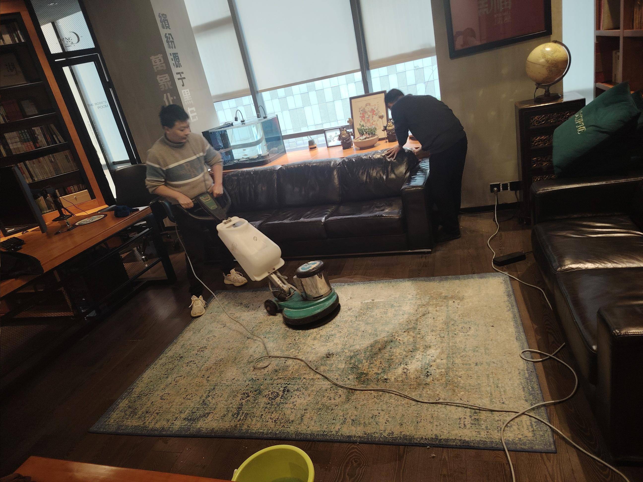 地毯清洗场景示意