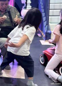 网红孙女和奶奶__被孙女儿曝光