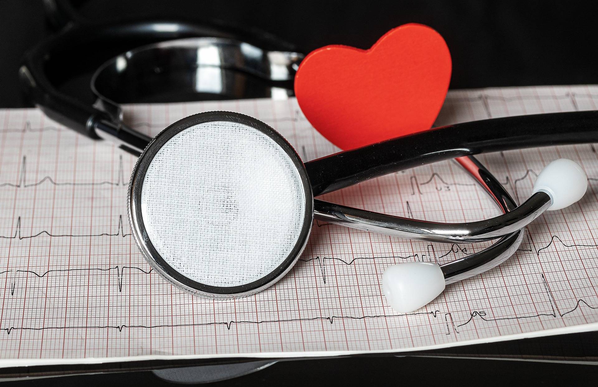 myriams-fotos-stethoscope-4820535_1920.jpg