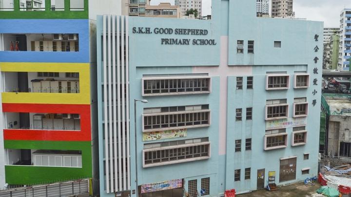 土瓜湾10岁男童疑学习问题抛书本起脚袭4教职员母激动踢仔同被捕