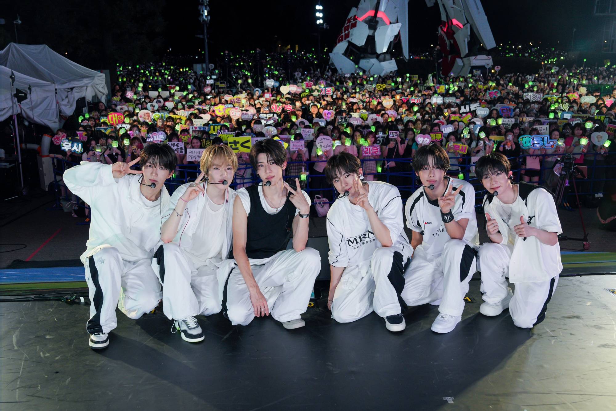 NCT WISH日本单曲专辑发售纪念Showcase现场 .jpg