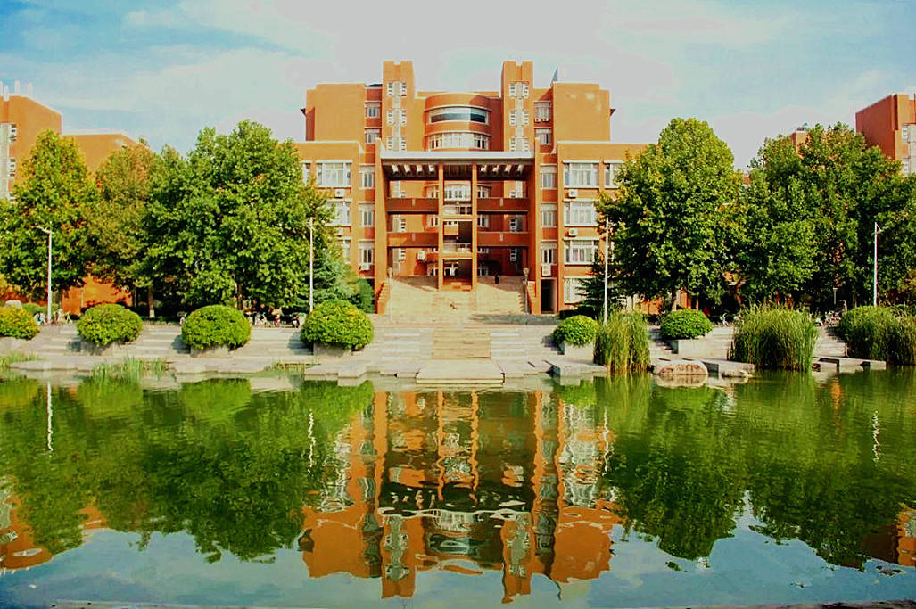 003郑州大学.jpg