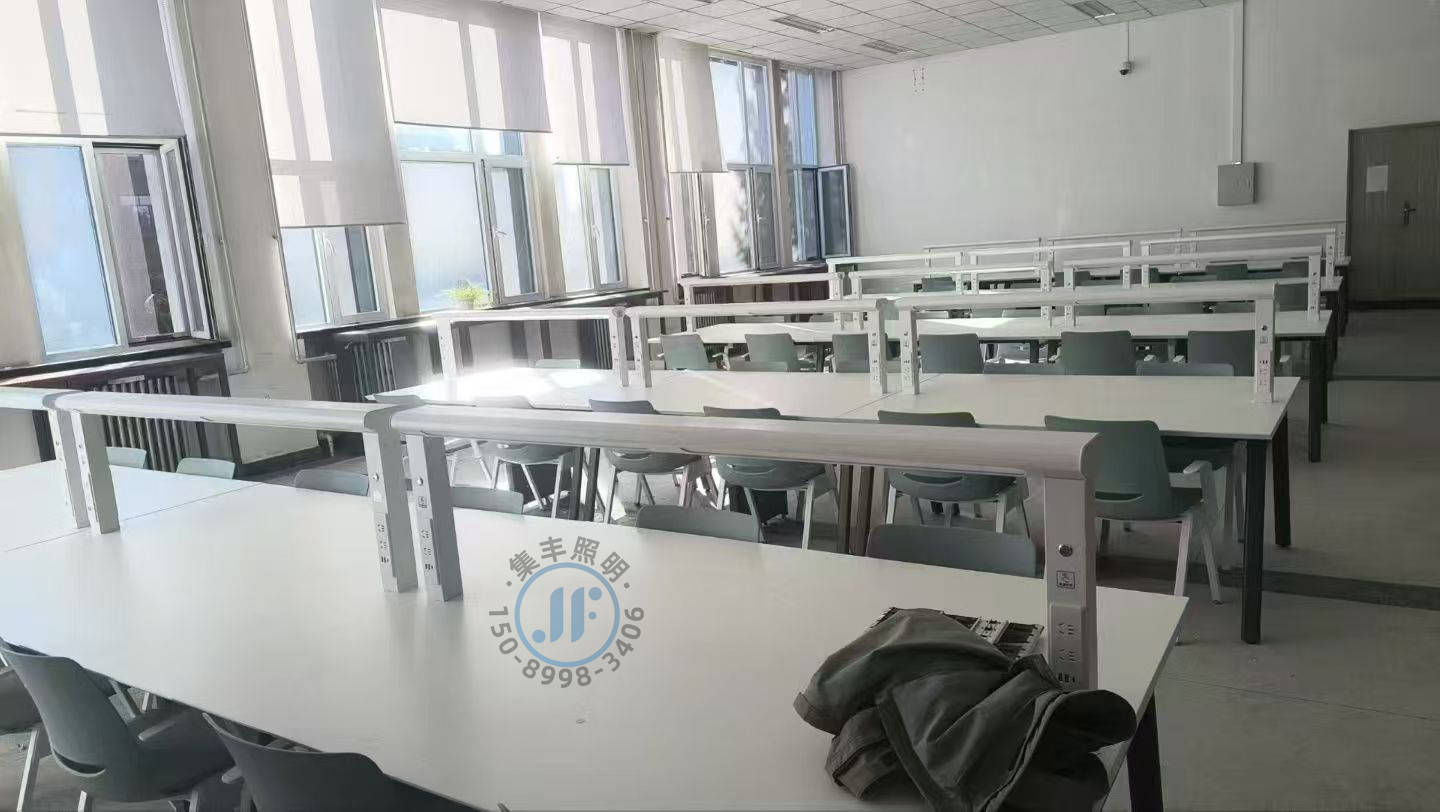 学习桌学习灯-03.jpg