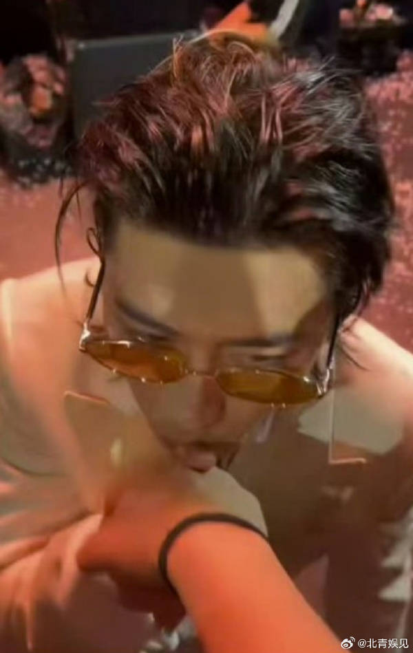 008pE99ily1ifpxqo2hs9j30lm0y6ncd.jpg