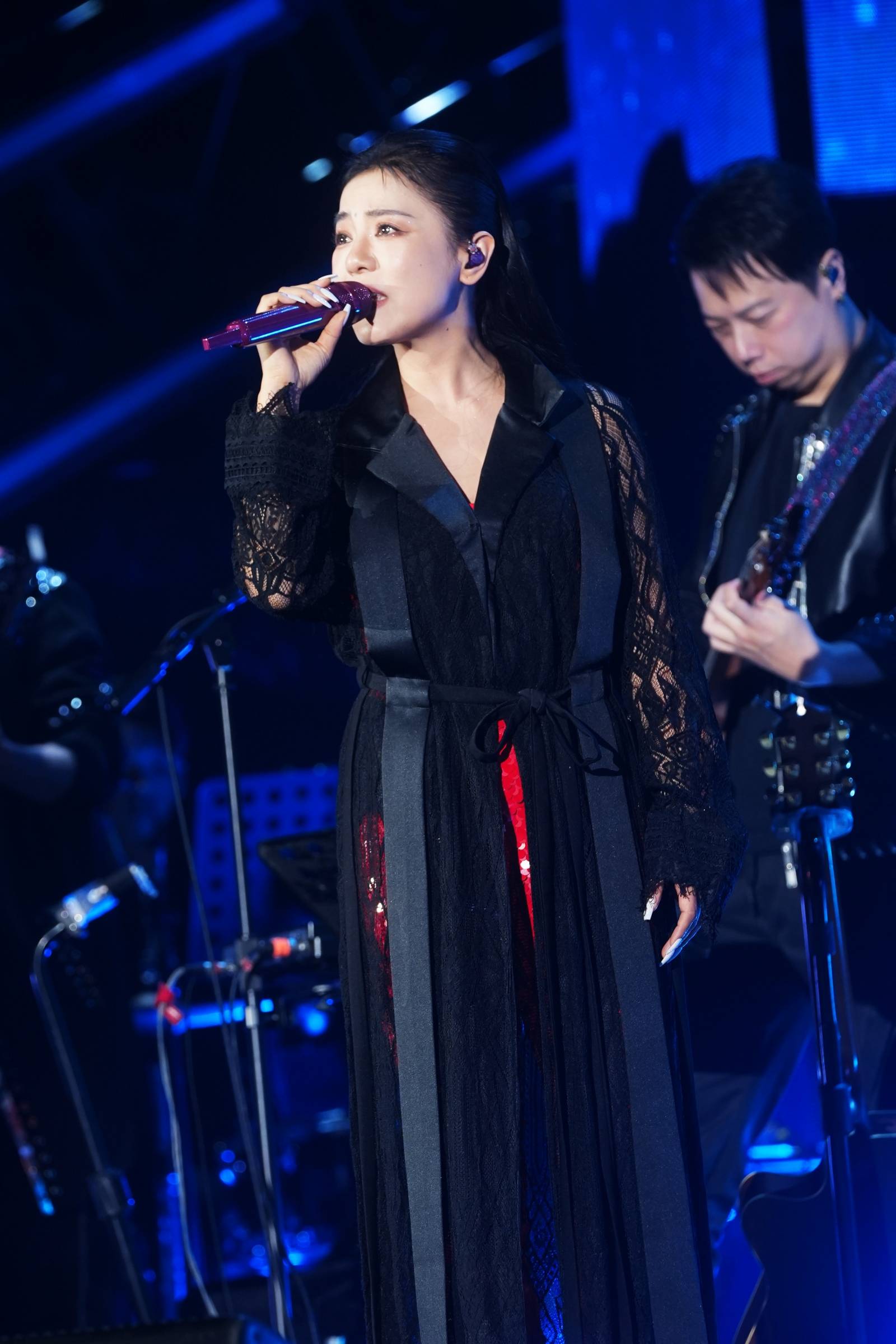 6 丁当暖心邀请抗癌康复情侣观看演唱会,更感谢两人将爱延续.jpg