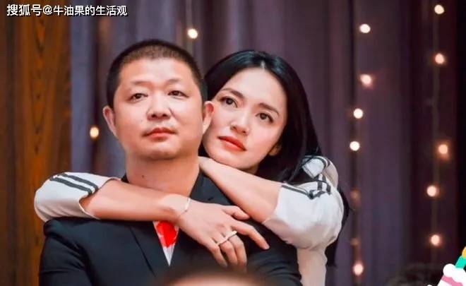 姚晨儿女雨天种菜,茉莉性格彪悍,因一只蜗牛追着哥哥边哭边骂