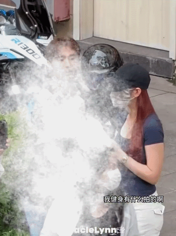 GIF.gif