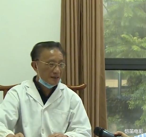 78岁老汉爱上年轻女子，一开心赏女友42万，发现女友联合丈夫骗他