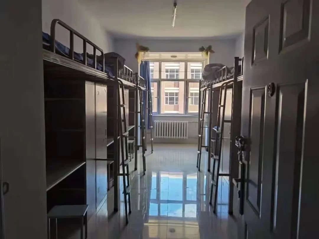 呼和浩特职业学院宿舍条件怎么样，有空调吗（含宿舍图片）