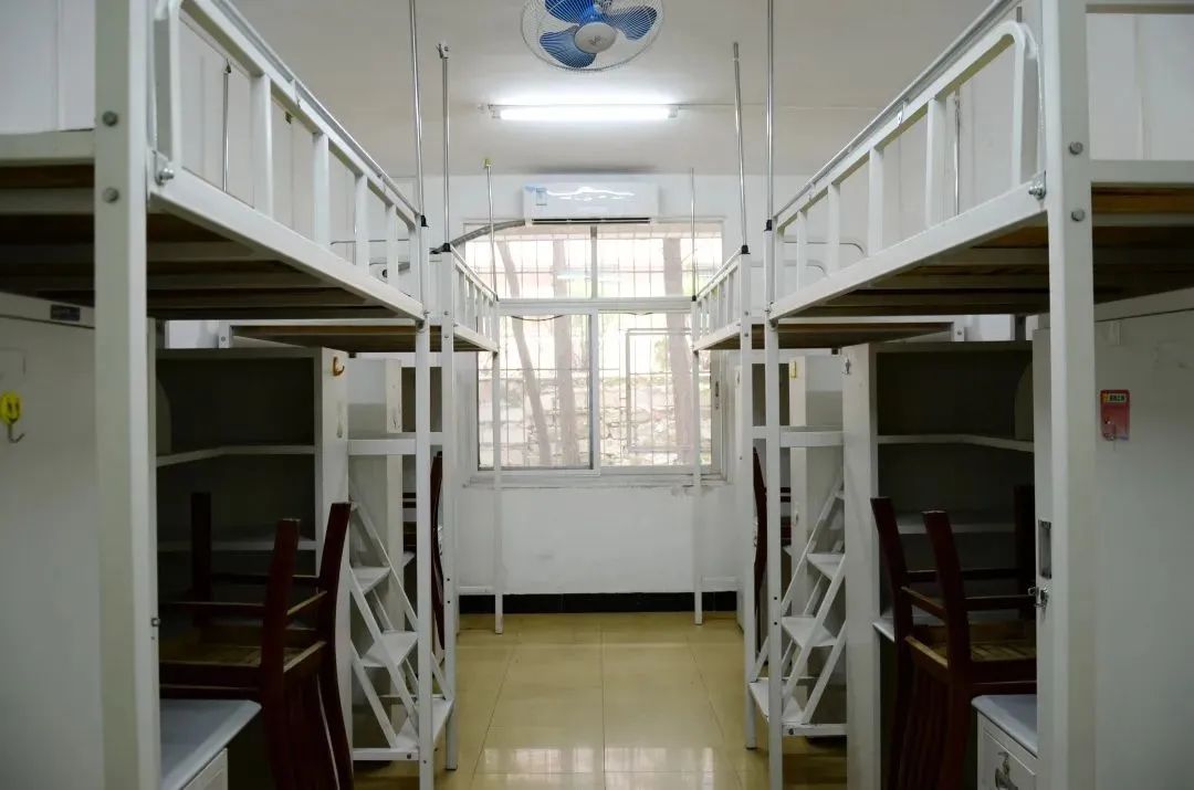 中南财经政法大学宿舍条件怎么样，有空调吗（含宿舍图片）