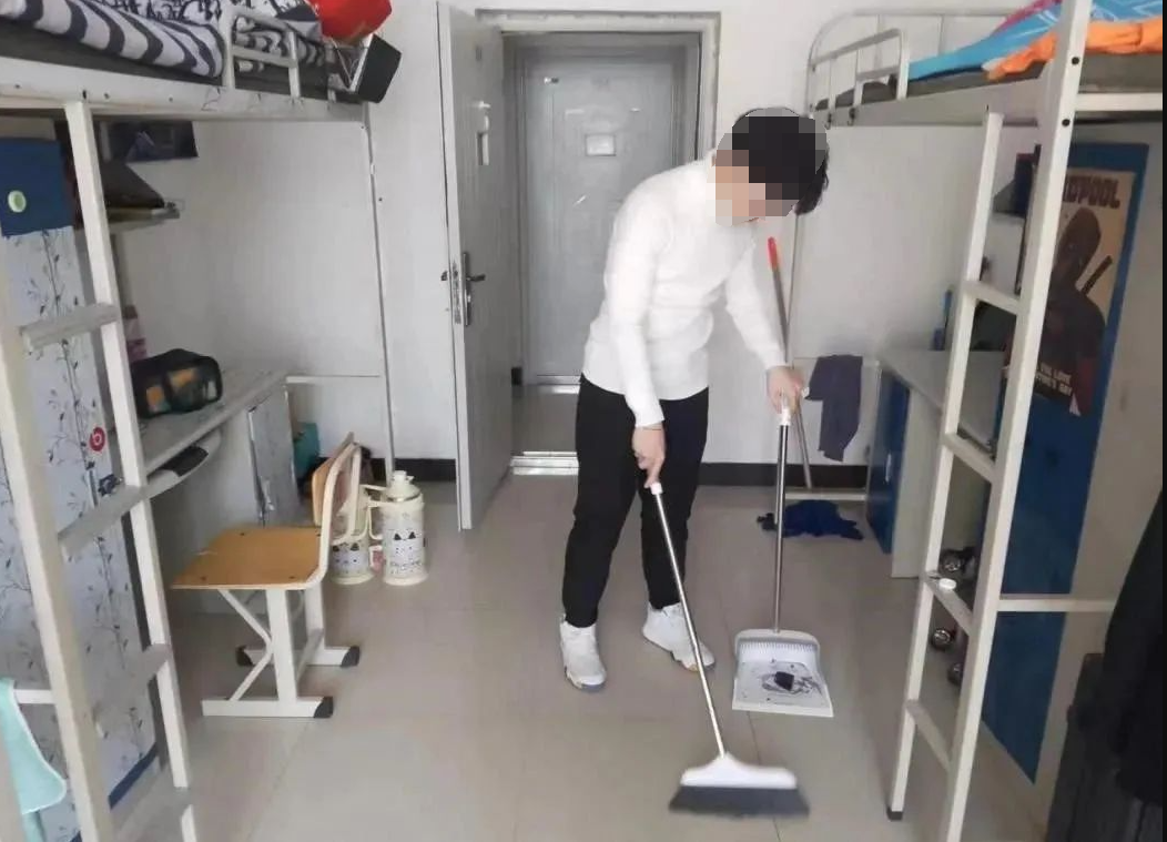 满洲里俄语职业学院宿舍条件怎么样，有空调吗（含宿舍图片）