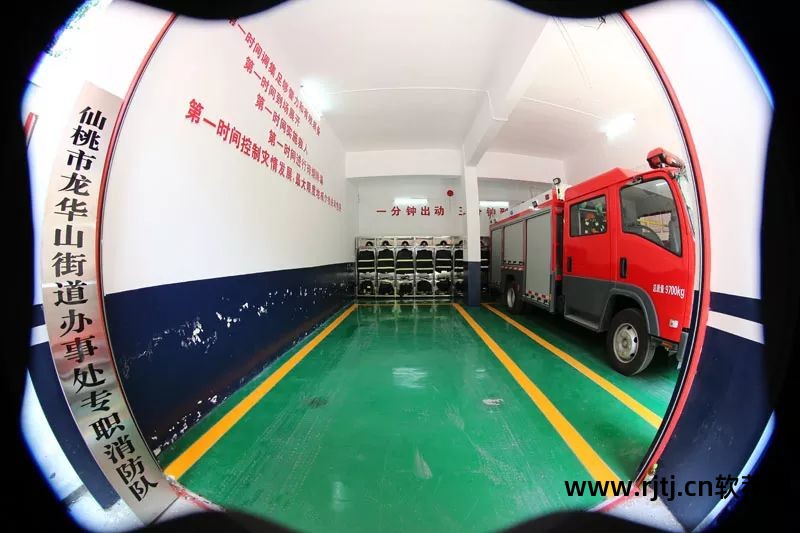 消防车水罐是什么材料做的_水罐消防车训练软件_消防车罐注水是什么意思